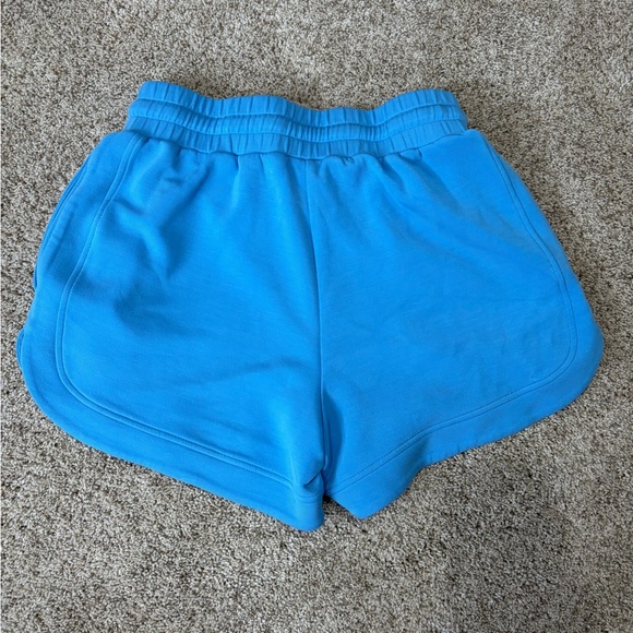 Varley Vibrant Blue Athletic Shorts - Picture 5 of 6